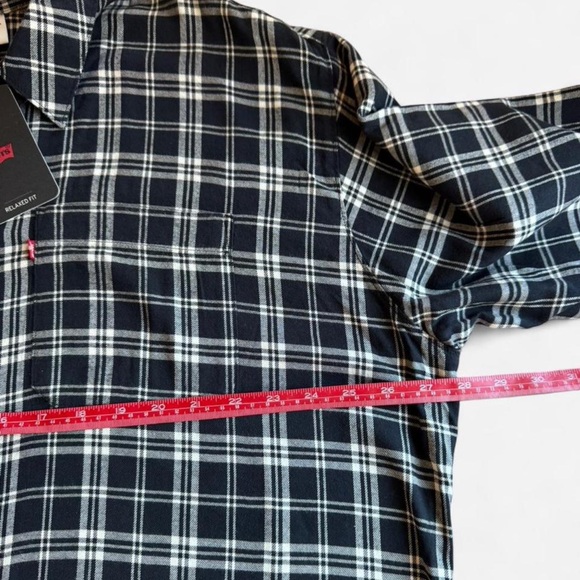 Levi's Black and White Checkered Shirt - Picture 7 of 8